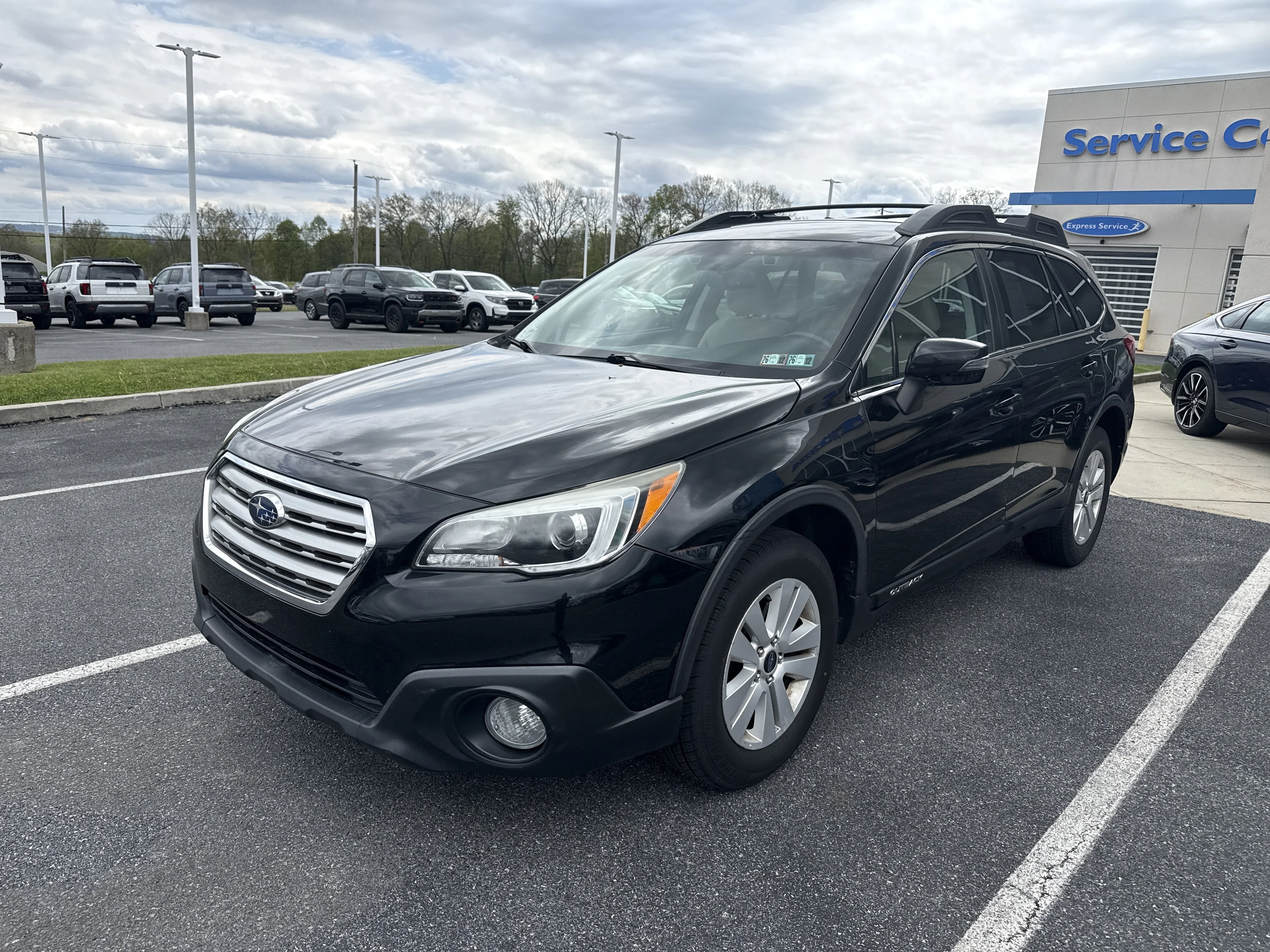 2015 Subaru Outback 2.5i Premium CVT PZEV's photo