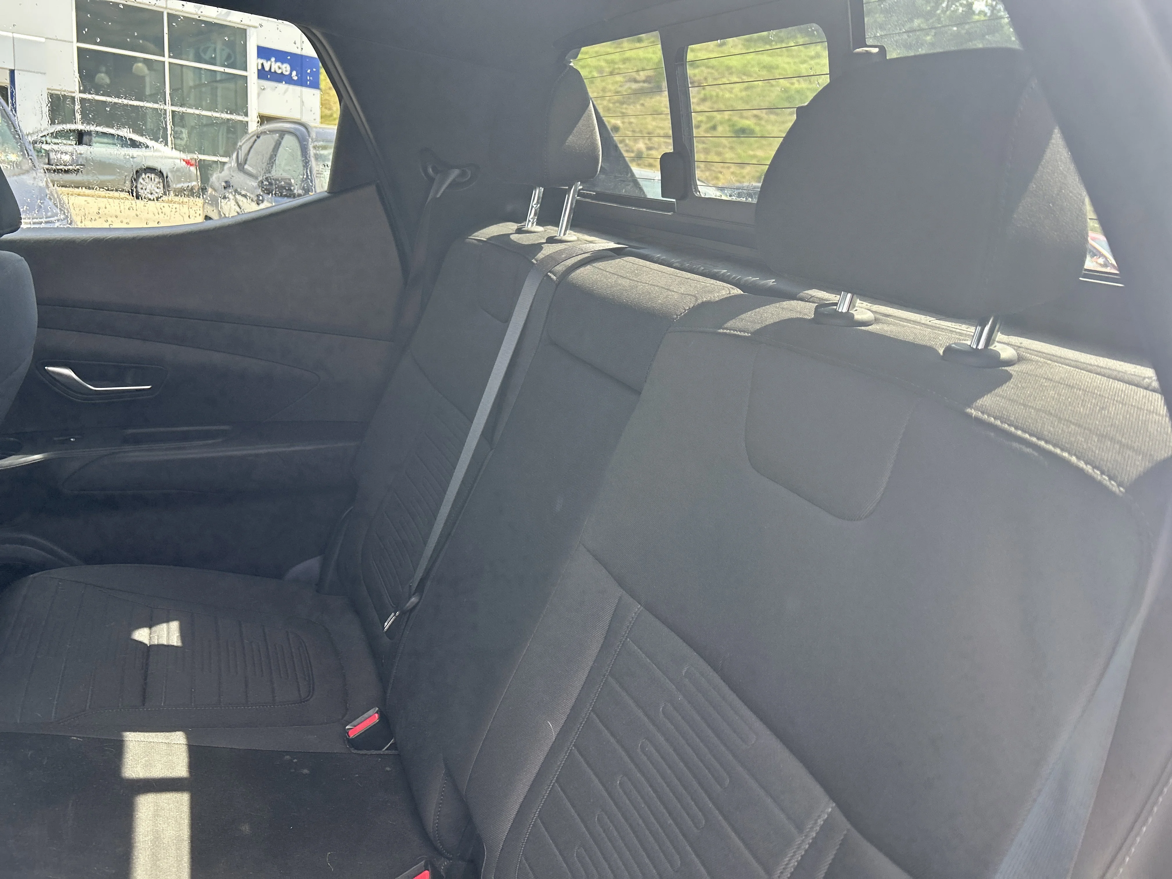 Used 2022 Hampton Gray Hyundai SEL image 14
