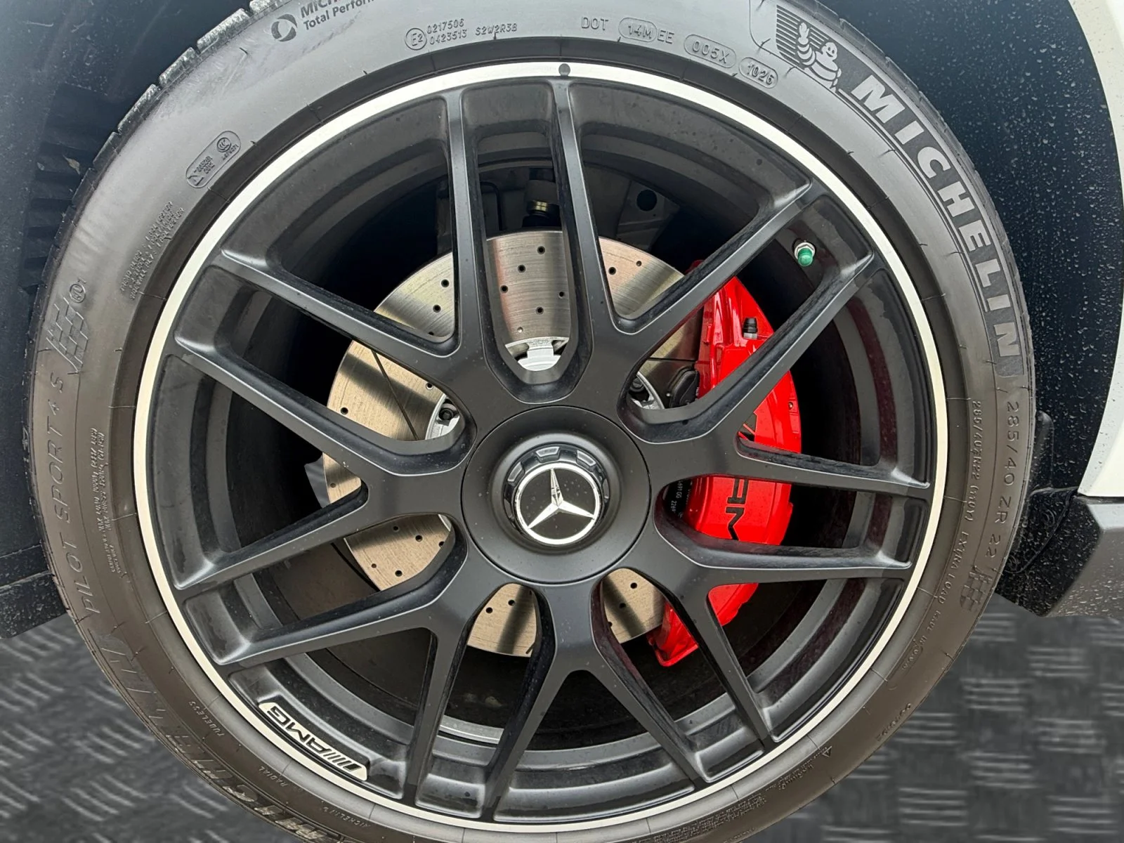 New 2026 Manufaktur Moon Mercedes-Benz AMG® GLE 63 S image 9