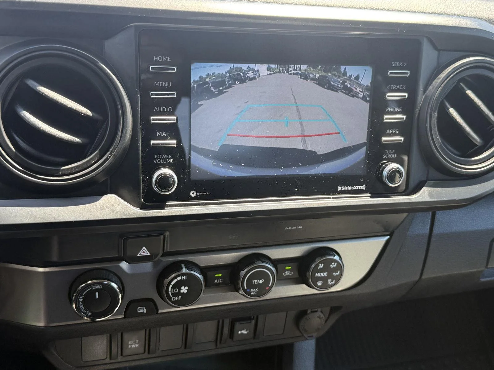 Used 2020 Super White Toyota SR5 image 22