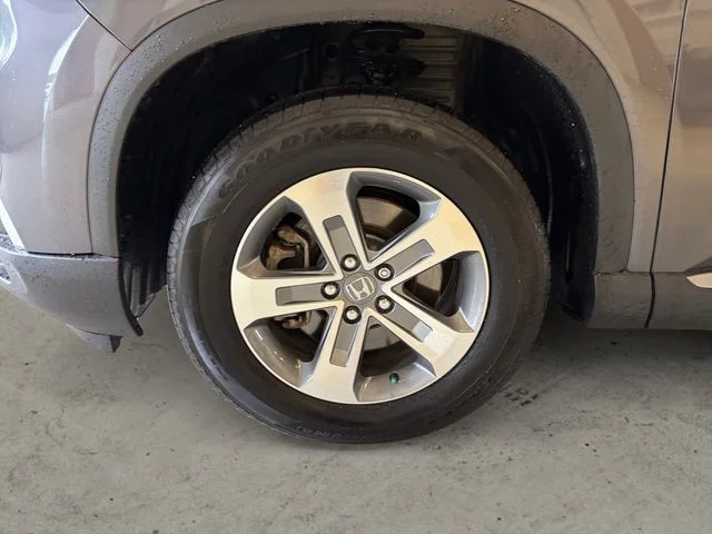 Used 2025 Gray Honda EX-L image 15