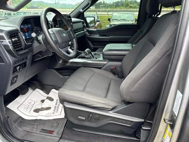 Used 2023 Silver Ford XLT image 18