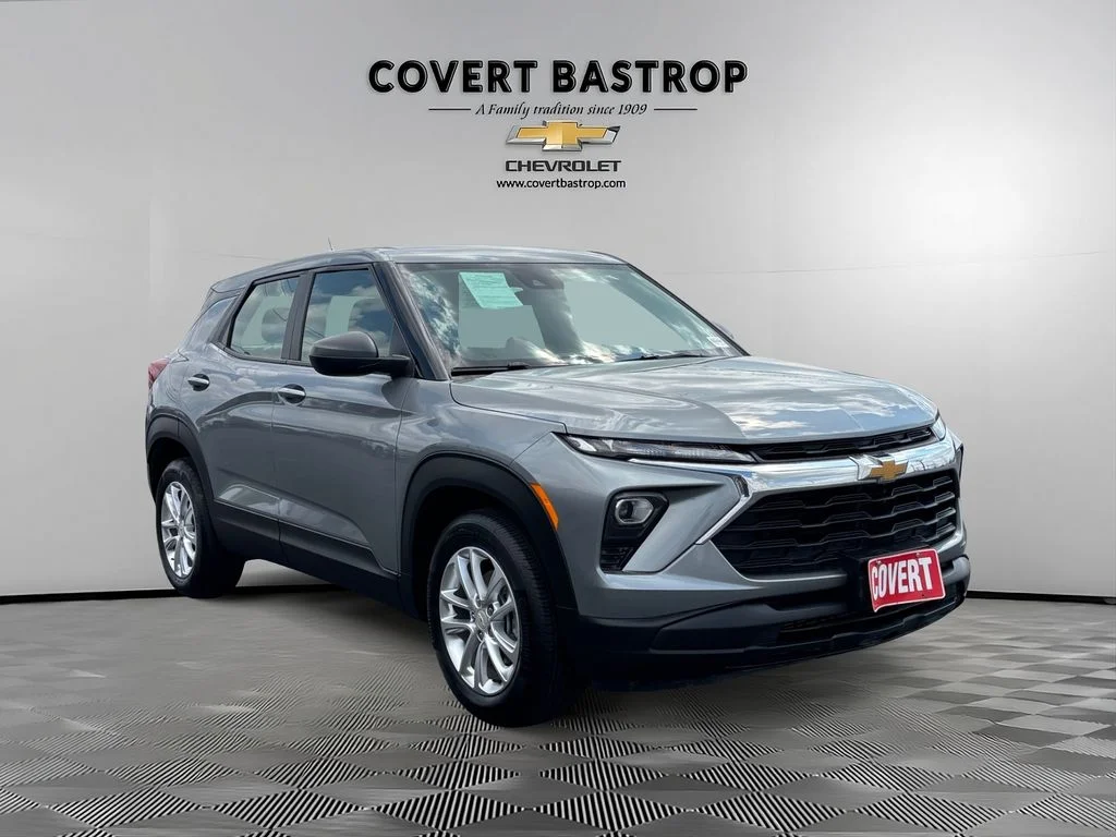 Used 2025 Gray Chevrolet LS image 6