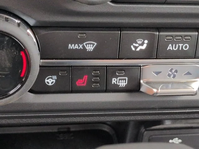 New 2026 Avalanche Gray Ford Outer Banks® image 21