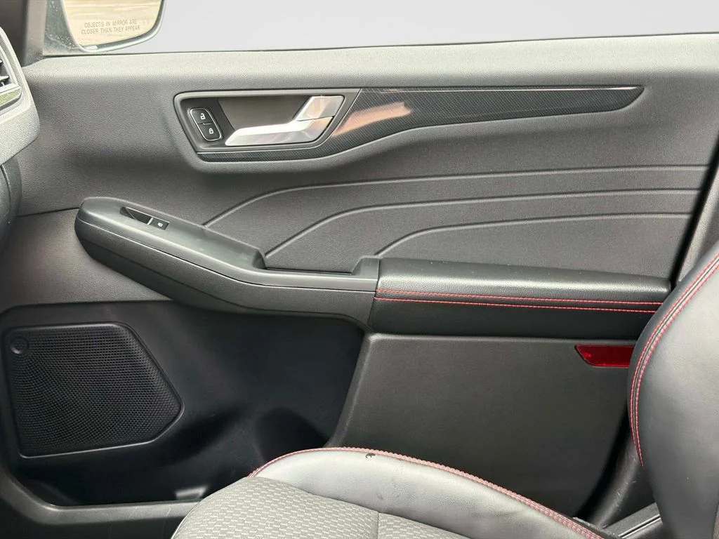 Used 2023 Black Ford ST-Line image 23