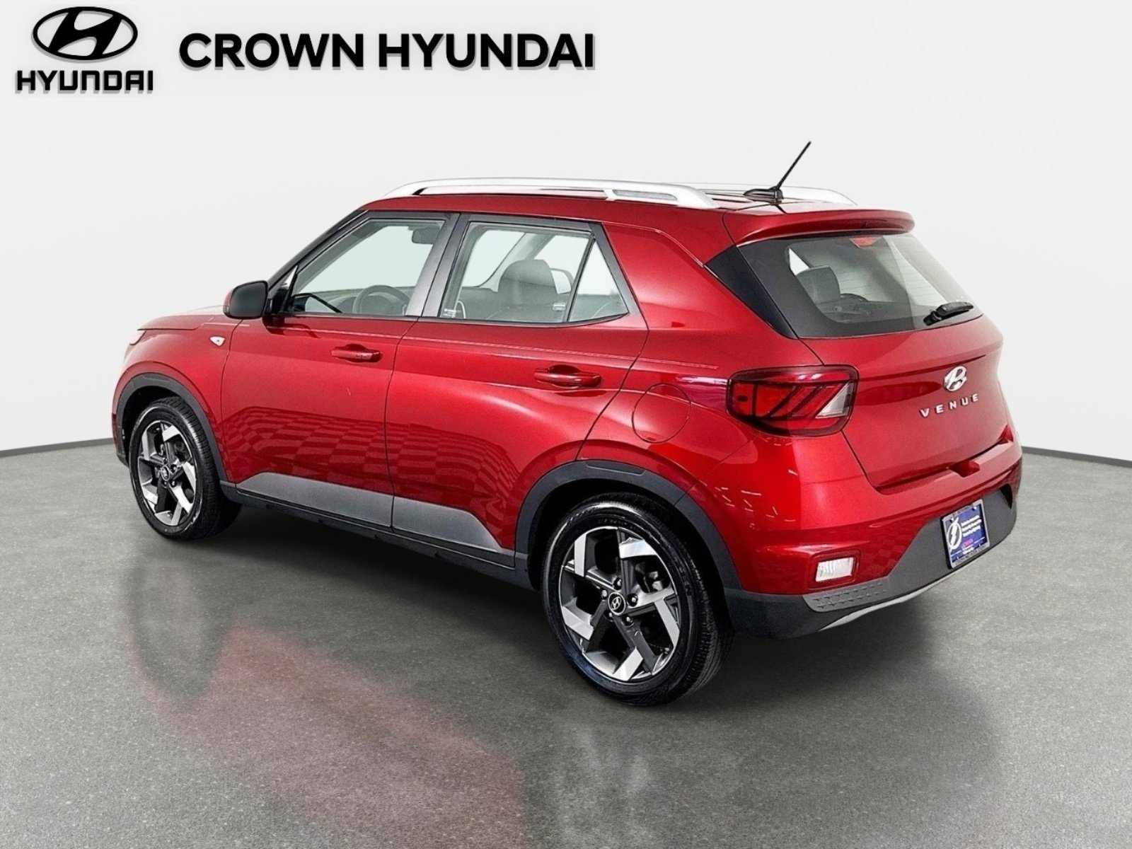 Used 2023 Ultimate Red Hyundai Limited image 7