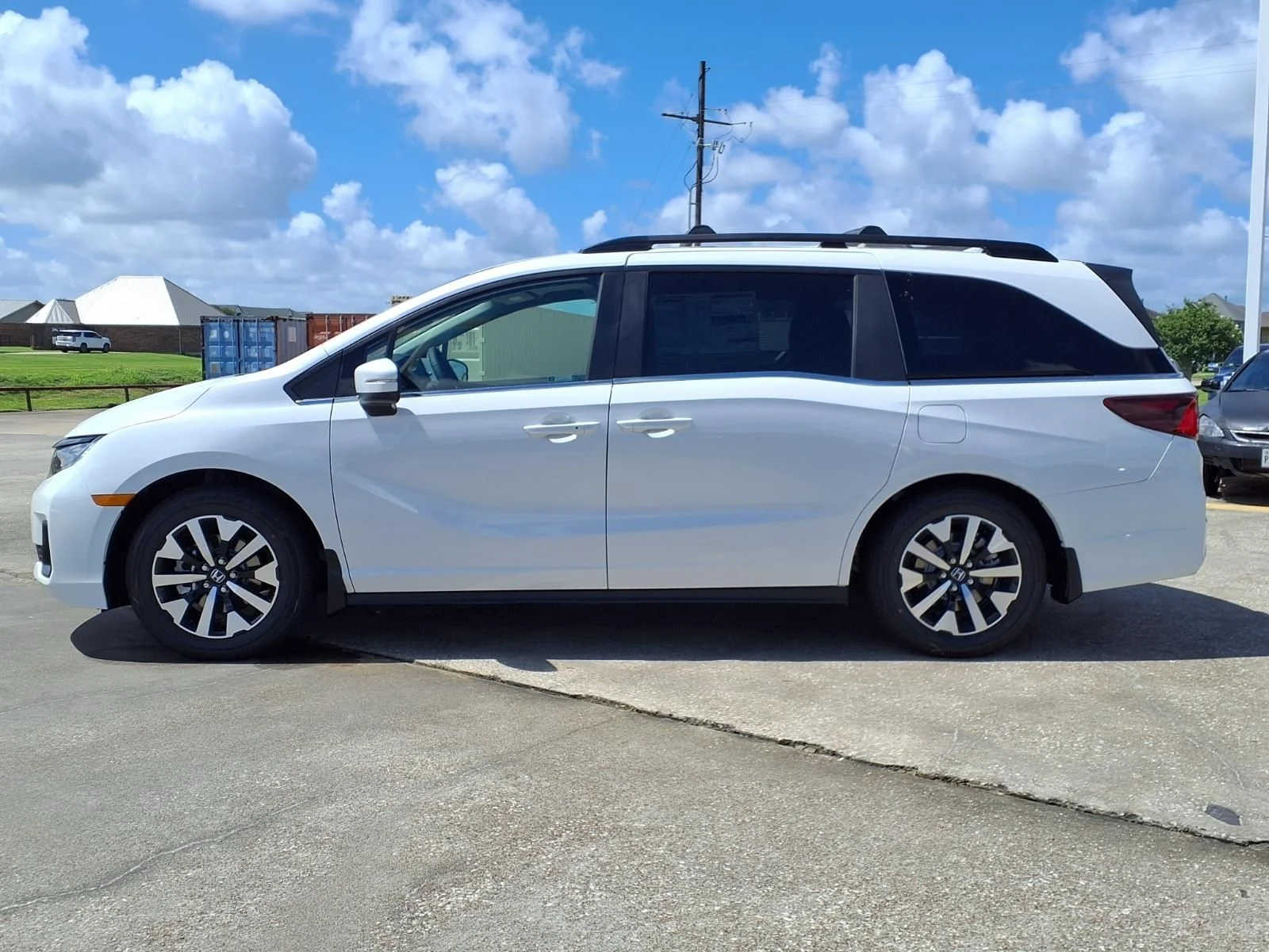 New 2026 White Honda EX-L image 7