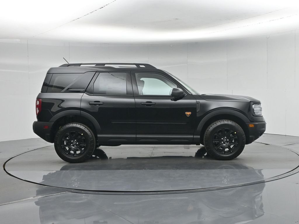 New 2026 Shadow Black Ford Badlands image 26