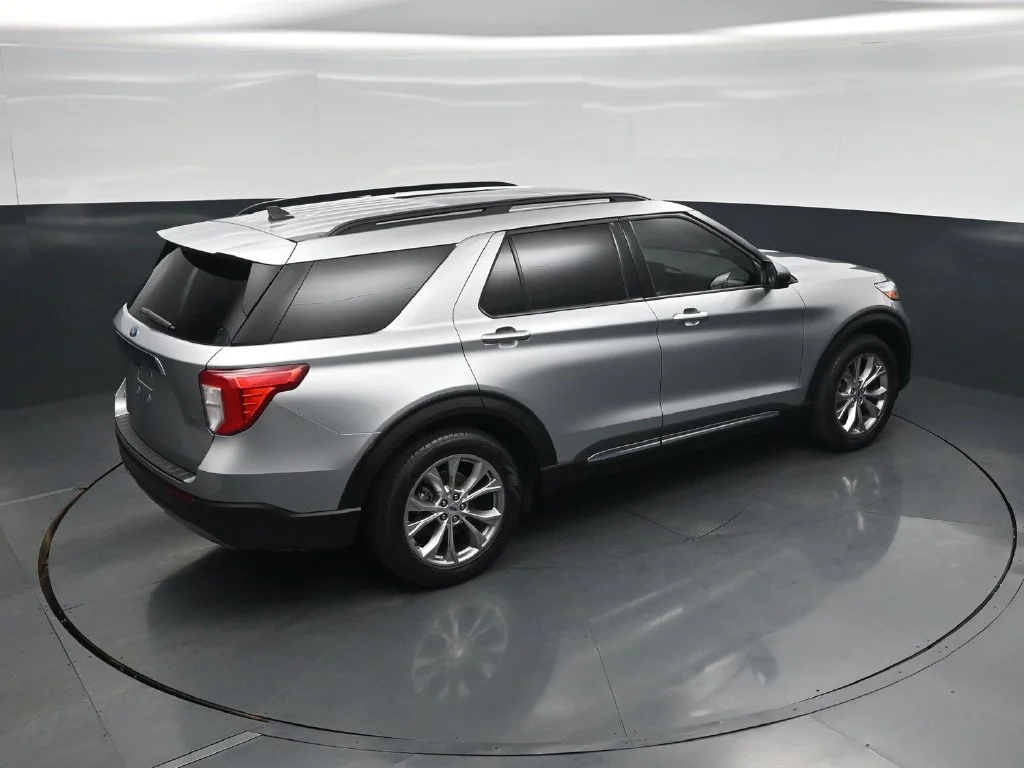 Used 2021 Silver Ford XLT image 35