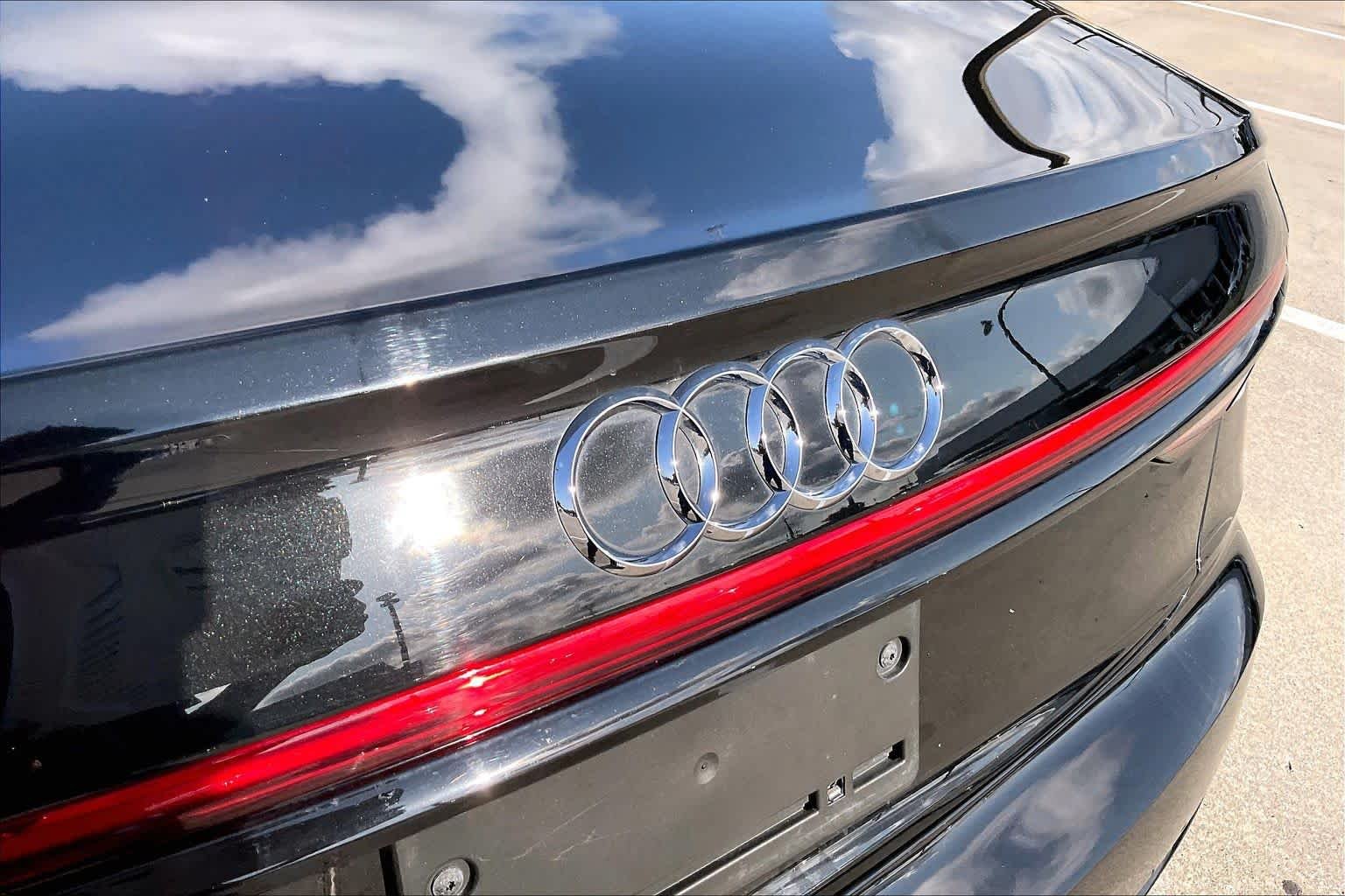 Used 2020 Brilliant Black Audi  image 31