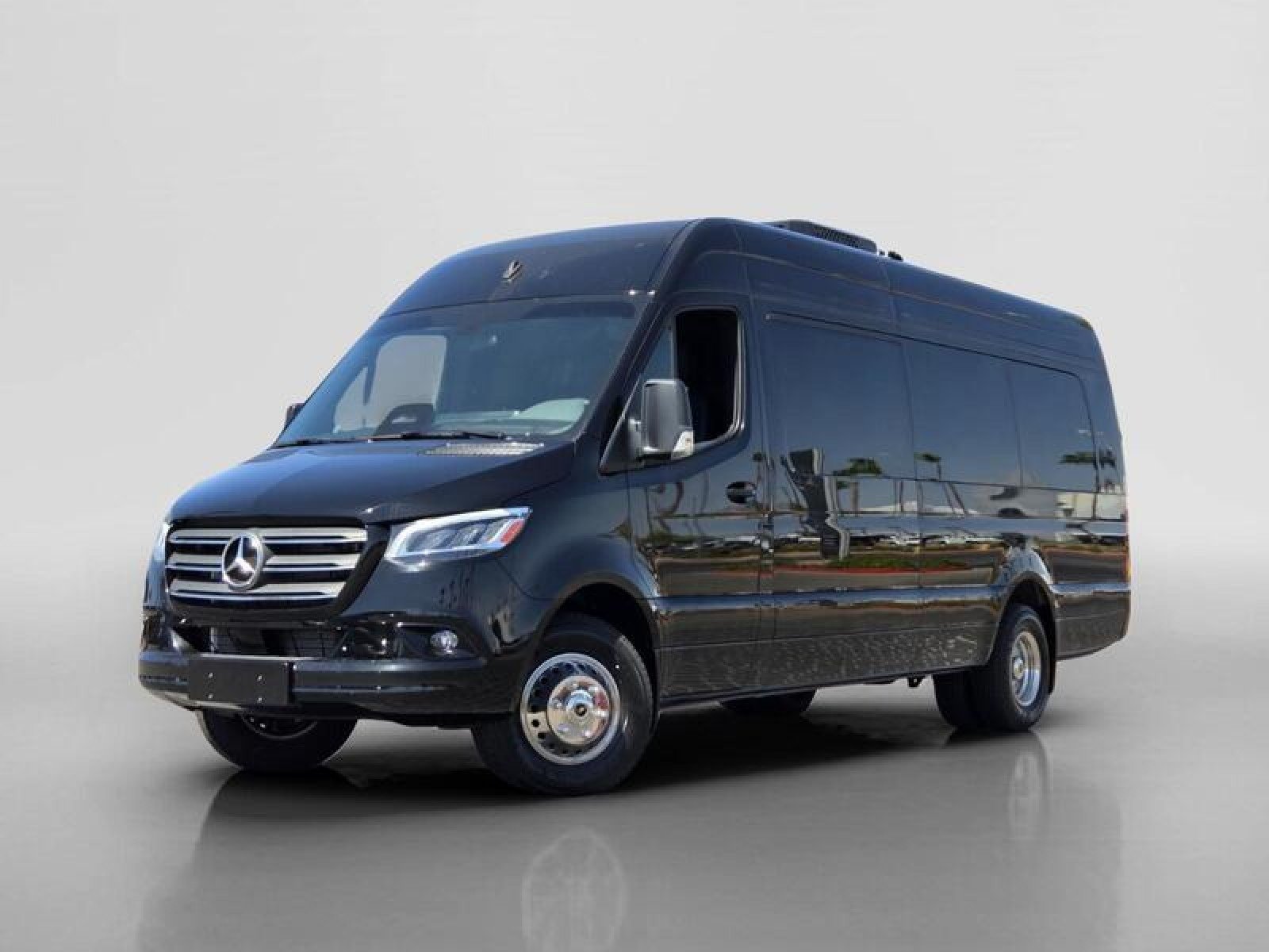 2025 Mercedes-Benz Sprinter Cargo Van