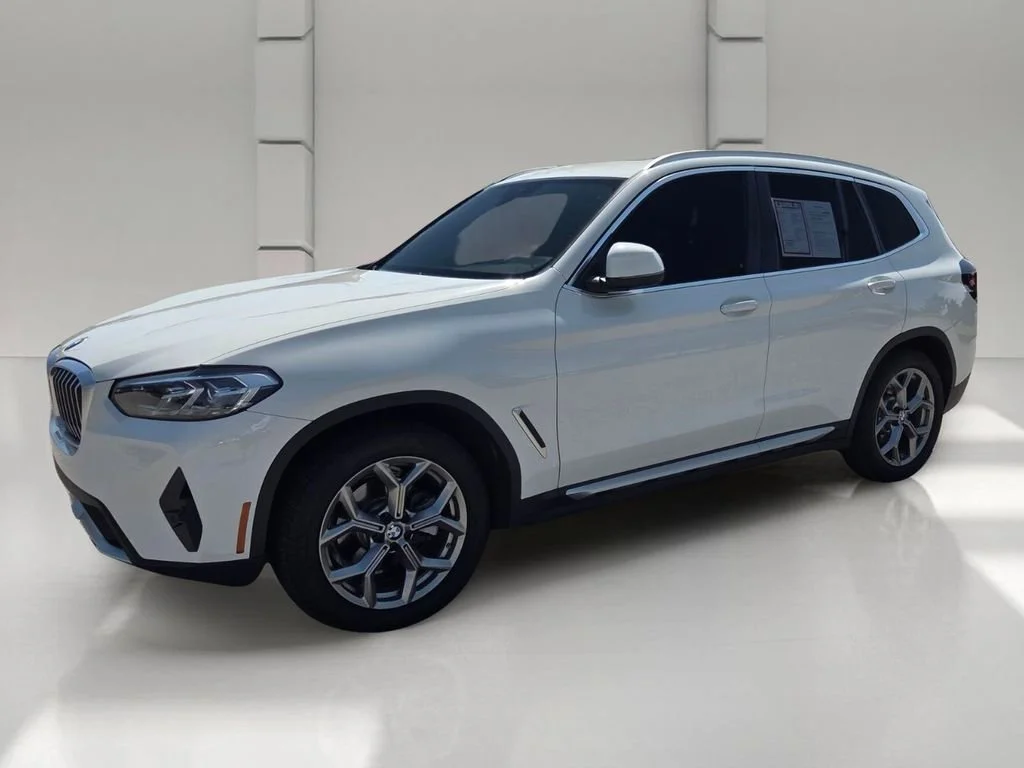 Used 2023 Alpine White BMW xDrive30i image 8