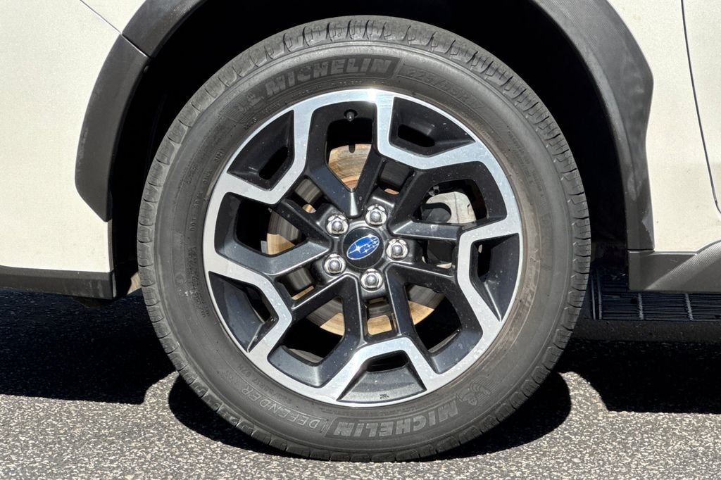 Used 2016 Crystal White Pearl Subaru 2.0i Premium image 32