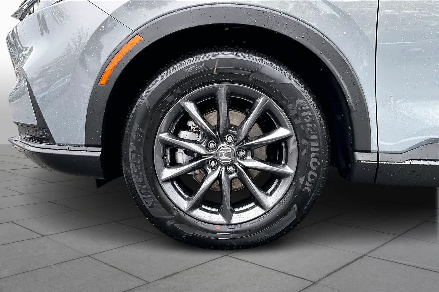 New 2026 Urban Gray Pearl Honda EX-L image 9