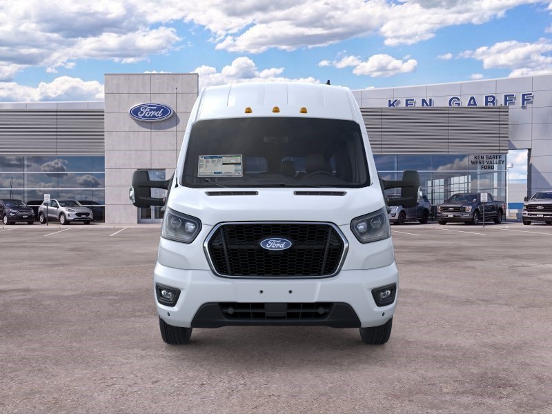 New 2026 Oxford White Ford XLT image 7