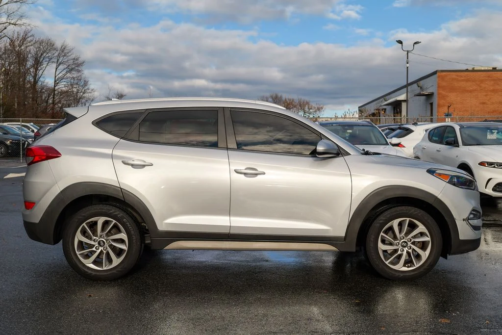 Used 2018 Molten Silver Hyundai SEL image 8