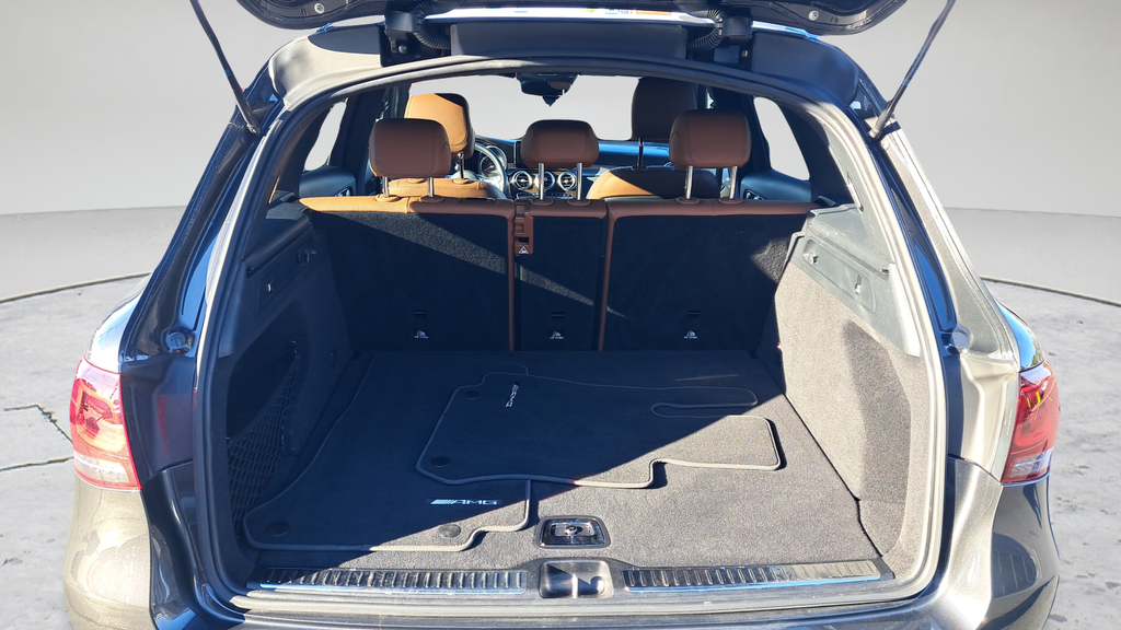 Used 2021  Mercedes-Benz GLC 300 image 17
