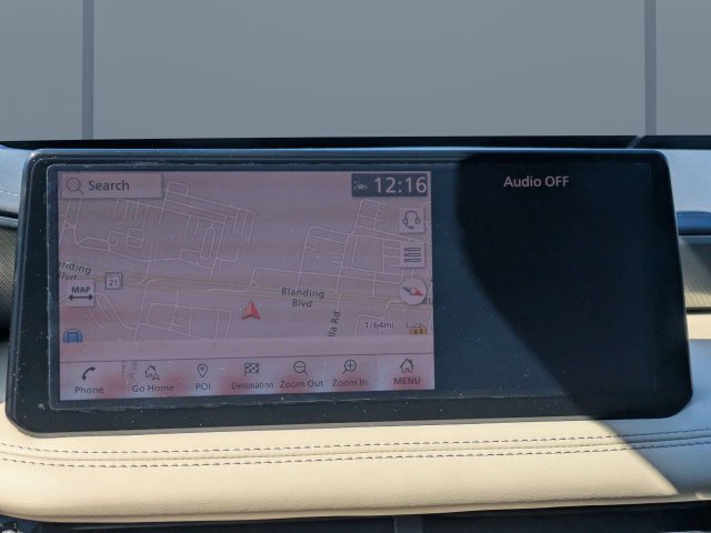 Used 2024 Black INFINITI LUXE image 24