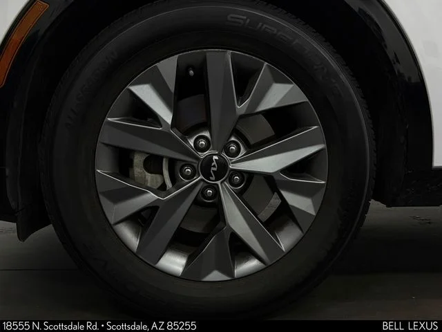 Used 2023 White Kia SX image 10