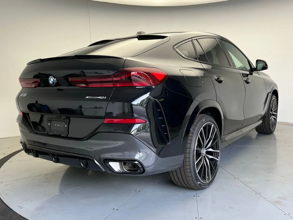 New 2027 Black Sapphire Metallic BMW xDrive40i image 3