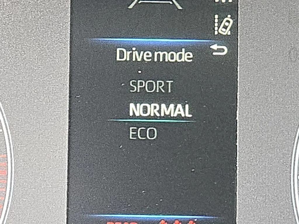 Used 2024 Ice Toyota SE image 48