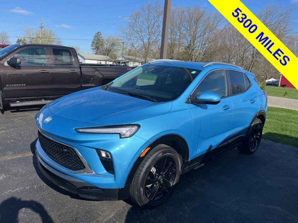 2025 Buick Encore GX Sport Touring's photo