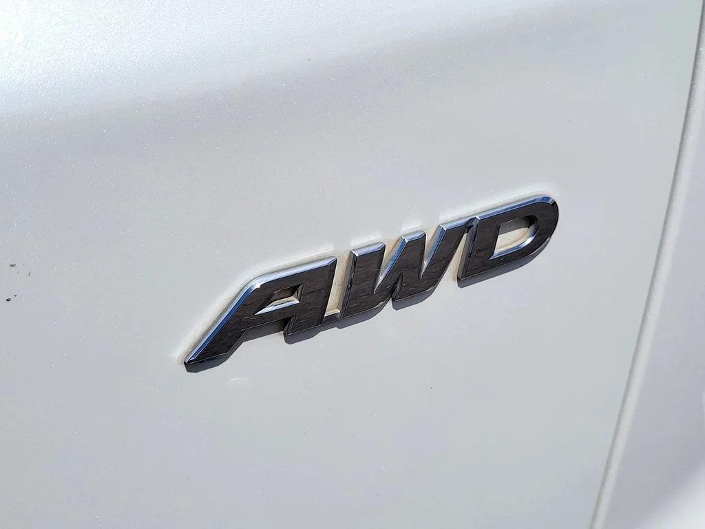 Used 2020 White Honda EX image 9