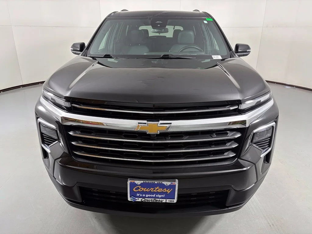 Used 2025 Black Chevrolet LT image 3