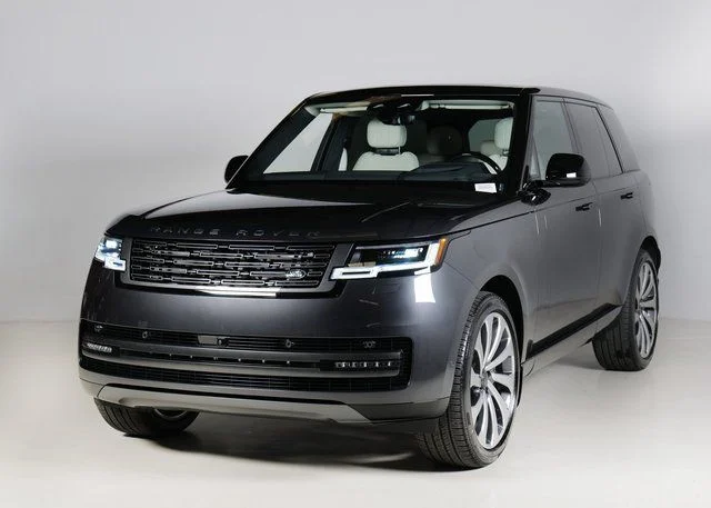 2026 Land Rover Range Rover 4.4 SE SWB's photo