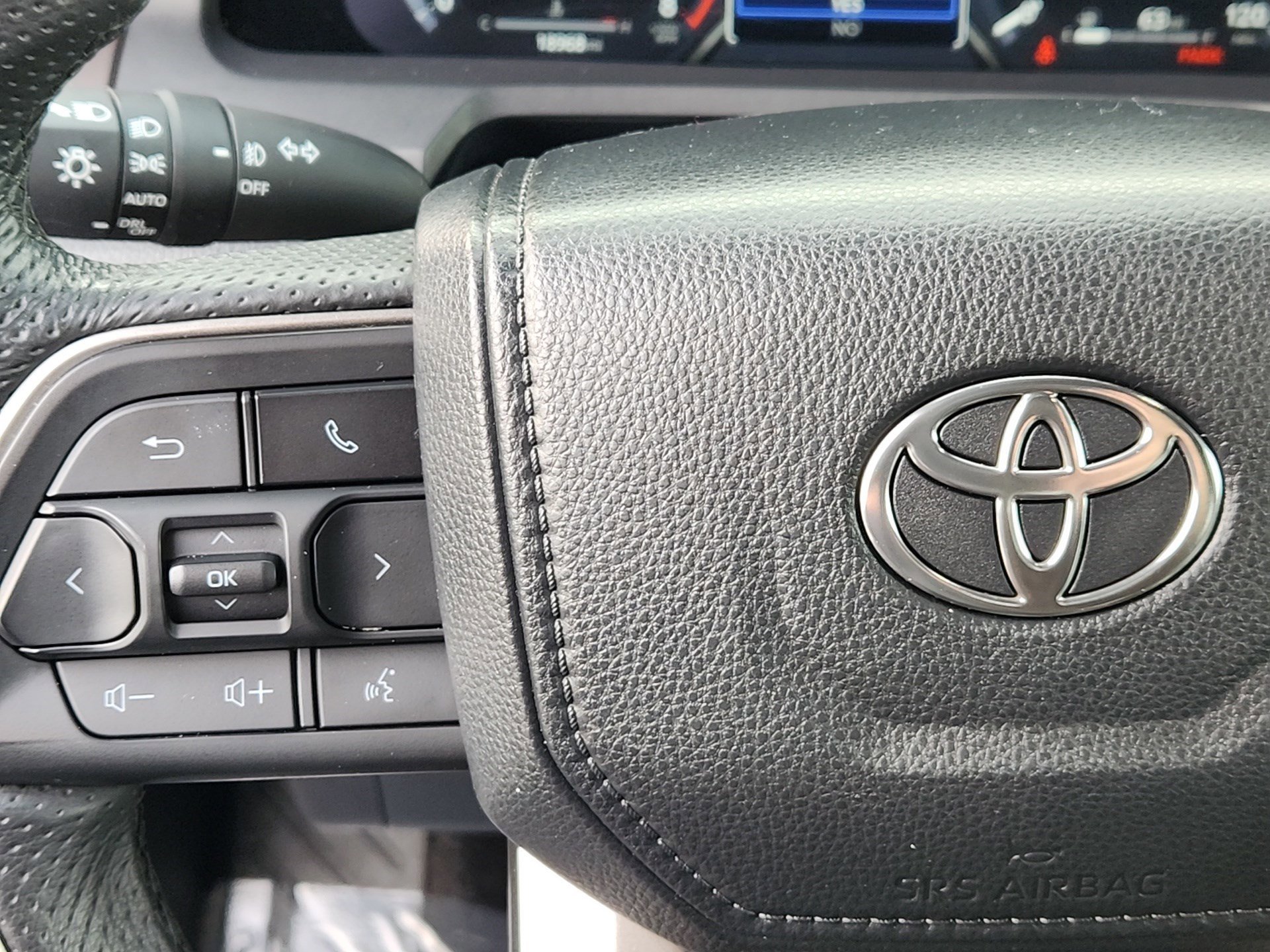 2024 Toyota Tacoma TRD Off Road - Photo 19