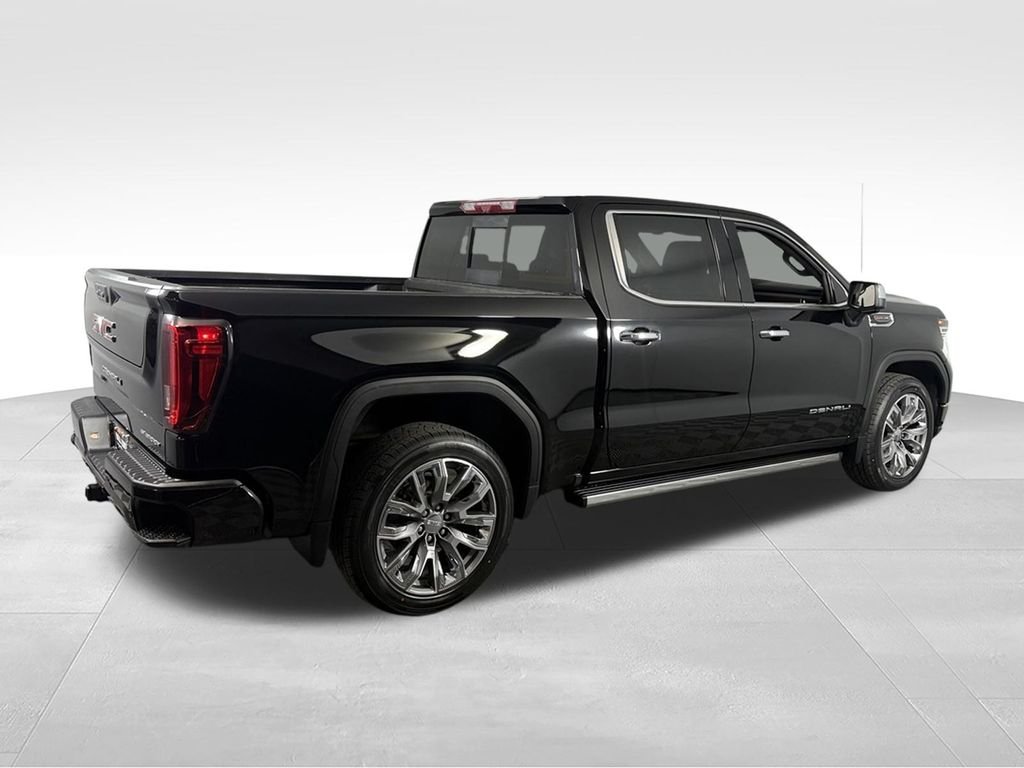 Used 2024 Onyx Black GMC Denali image 7