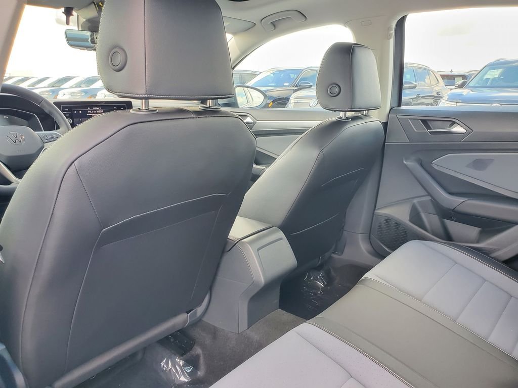 New 2026 Gray Volkswagen 1.5T SE image 6