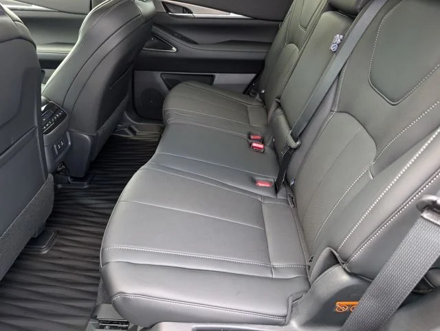 New 2027 MINERAL BLACK INFINITI LUXE image 23
