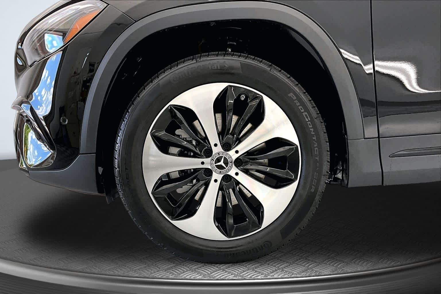 New 2026 Cosmos Black Metallic Mercedes-Benz GLA 250 image 8