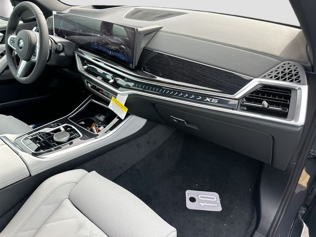 New 2026 Gray BMW sDrive40i image 24