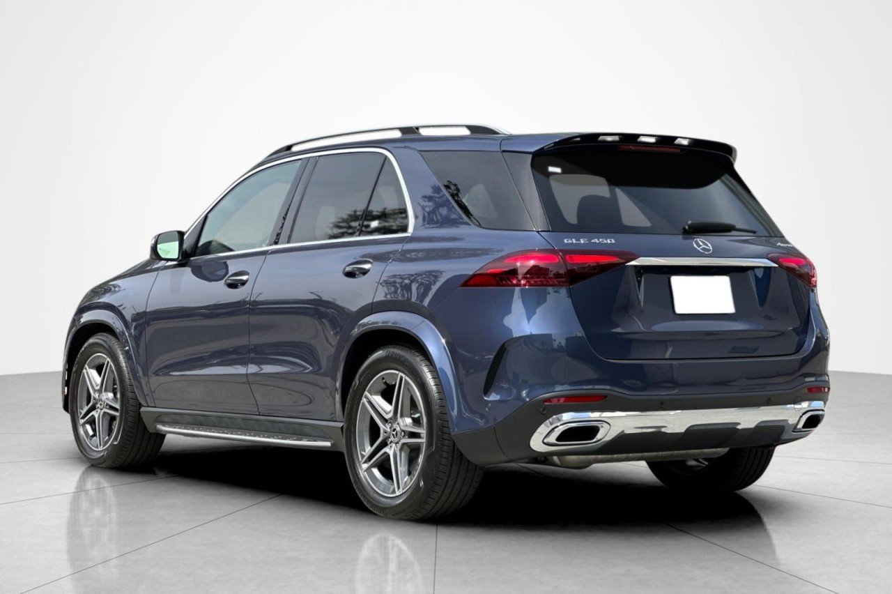 Certified Used 2024 Twilight Blue Metallic Mercedes-Benz GLE 450 image 3