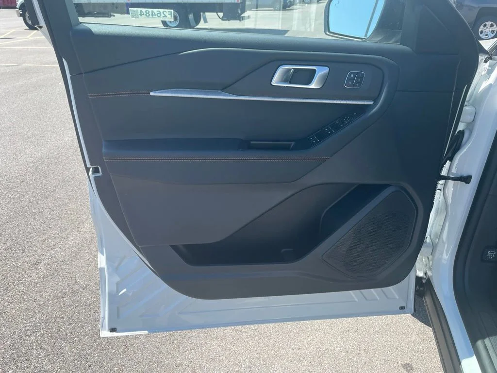 New 2026 Star White Metallic Tri-Coat Ford Tremor® image 12