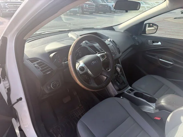 Used 2016 Oxford White Ford SE image 5