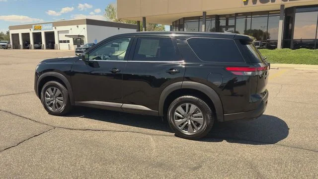 Used 2024 Black Nissan S image 6