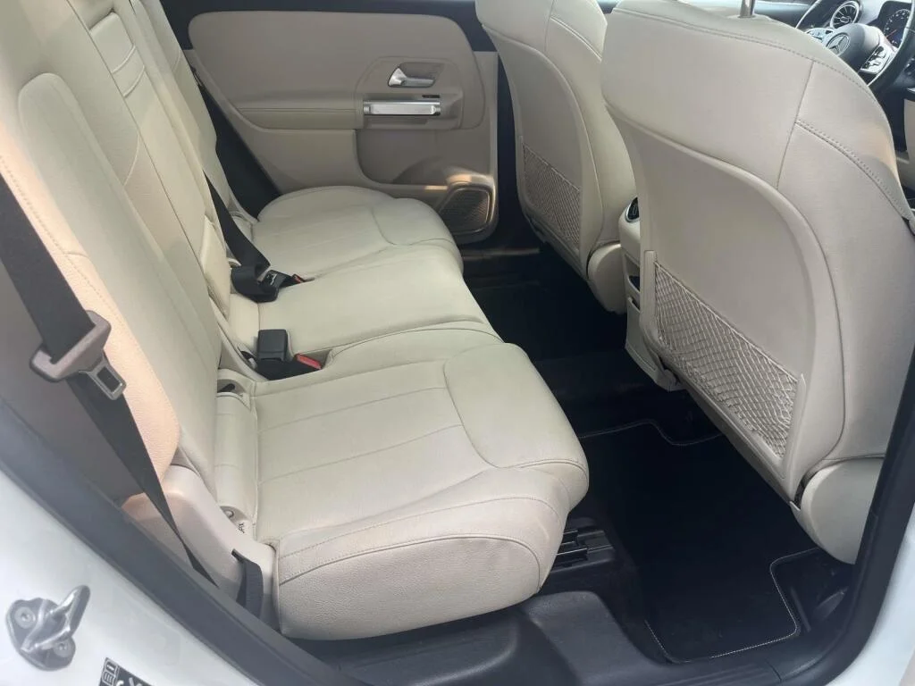 Certified Used 2023 Polar White Mercedes-Benz GLB 250 image 21