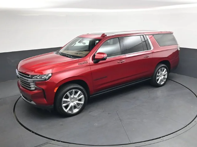 Used 2021 Red Chevrolet High Country image 28