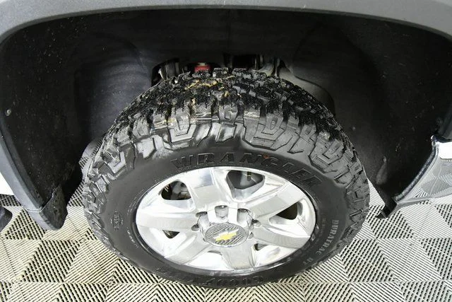 Used 2021 White Chevrolet LTZ image 17