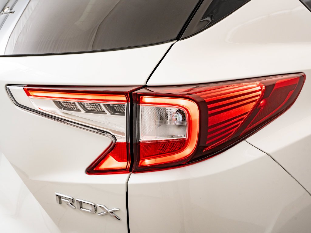 Used 2026 Platinum White Acura Advance Package image 9
