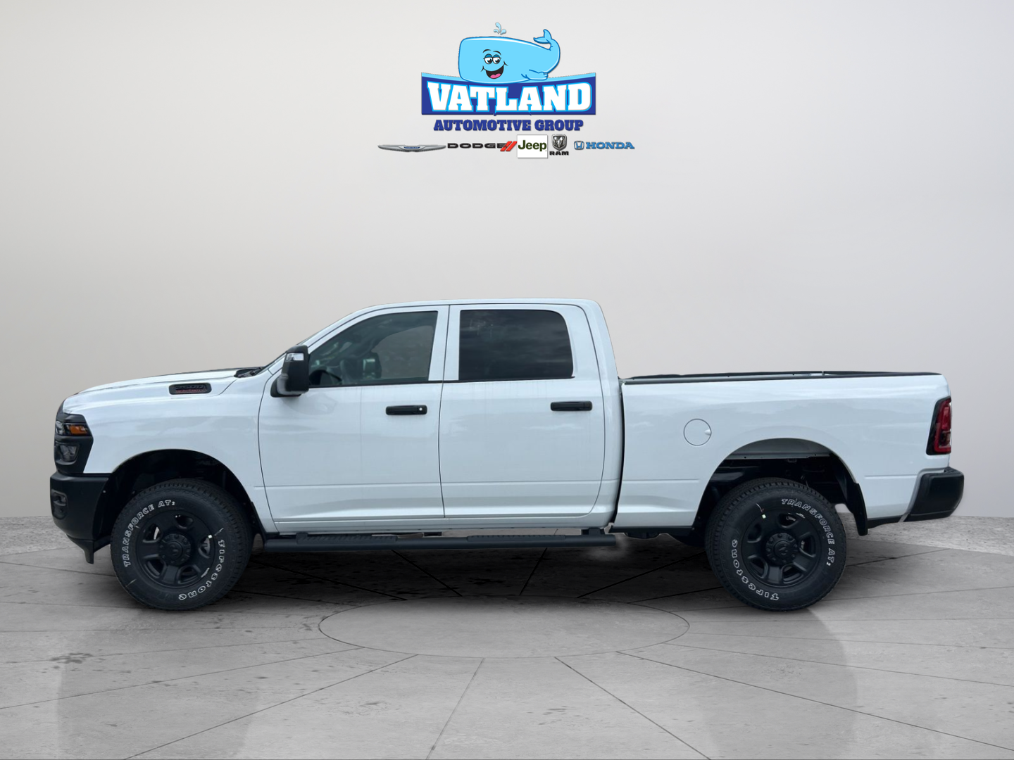 New 2026 Bright White Clear-Coat Exterior Paint RAM Tradesman image 3