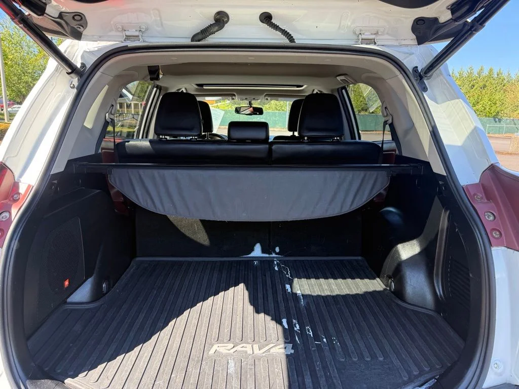 Used 2013 Blizzard Pearl Toyota Limited image 21