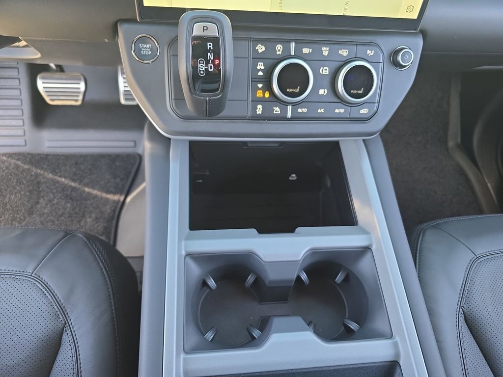 New 2026 Carpathian Grey LAND ROVER V8 image 25