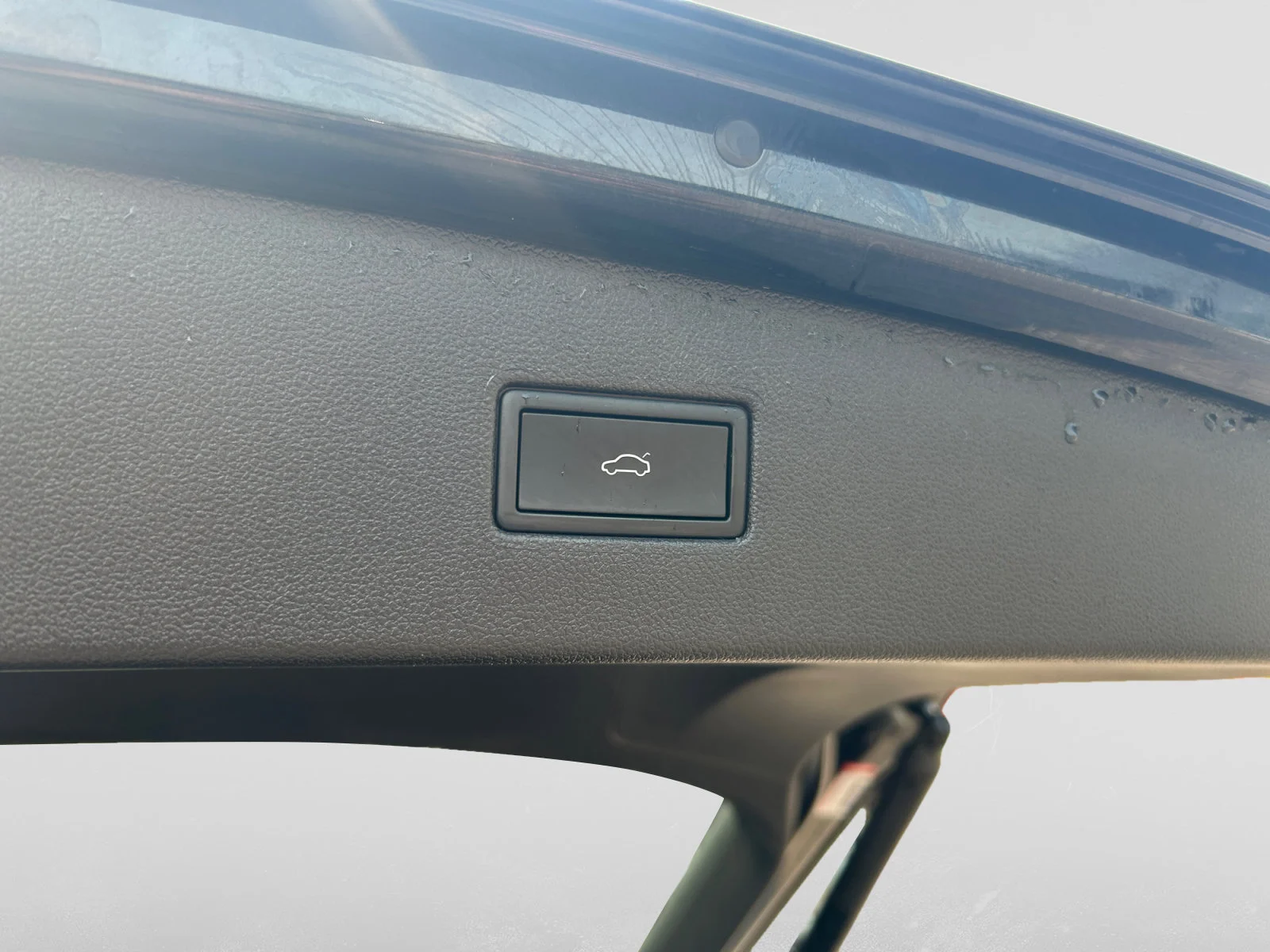 Used 2024 Black Volkswagen Comfortline R-Line Black Edition Leather Sunroof Navigation image 11