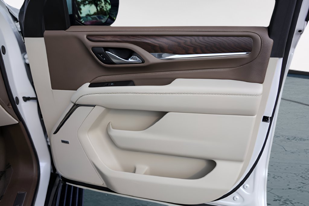 Used 2024 White GMC Denali image 30