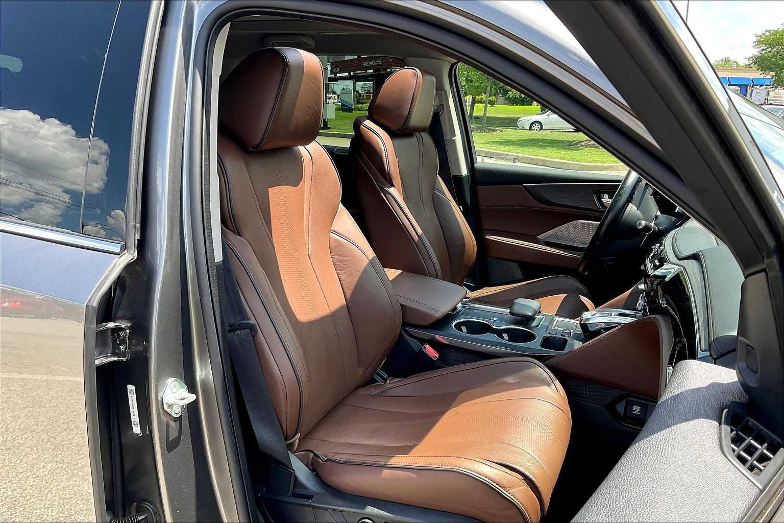 Used 2022 Liquid Carbon Metallic Acura w/Advance Package image 8