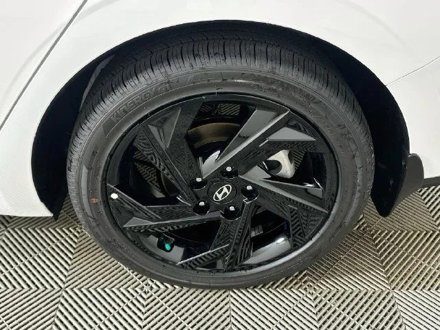 New 2026 White Hyundai SEL Sport image 20